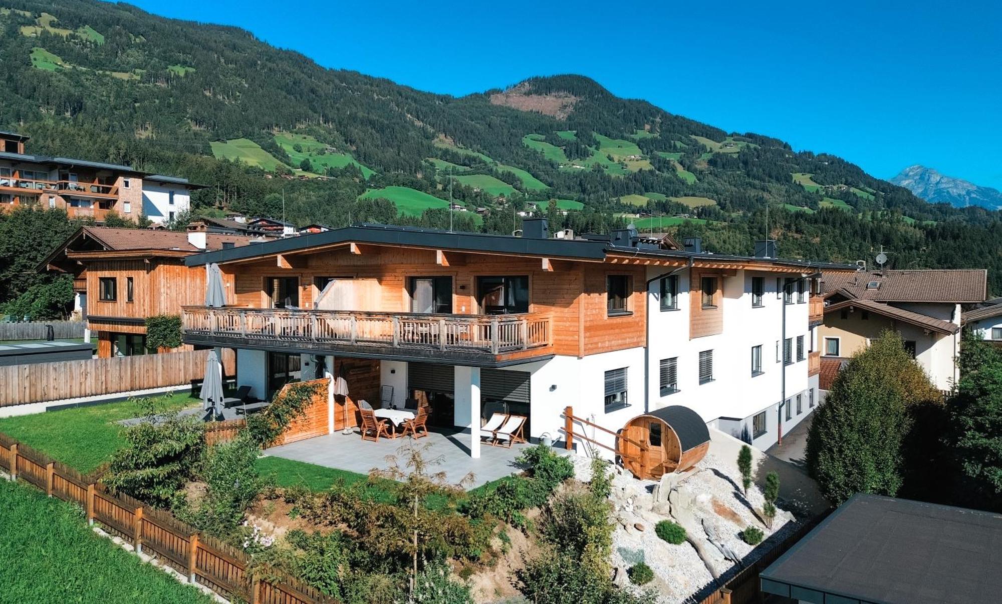 Chez Nous - Balcony Und Car Park By Alpenluxus Appartements 菲根 外观 照片